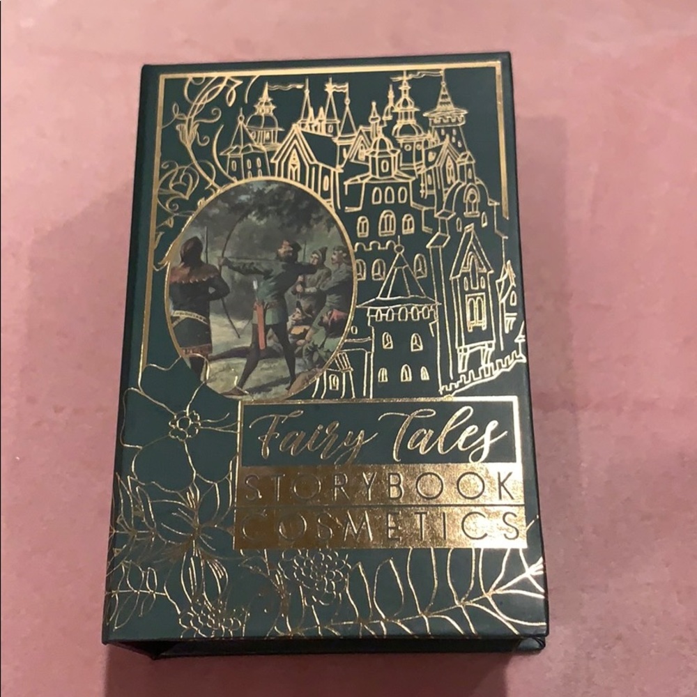 Makeup palette